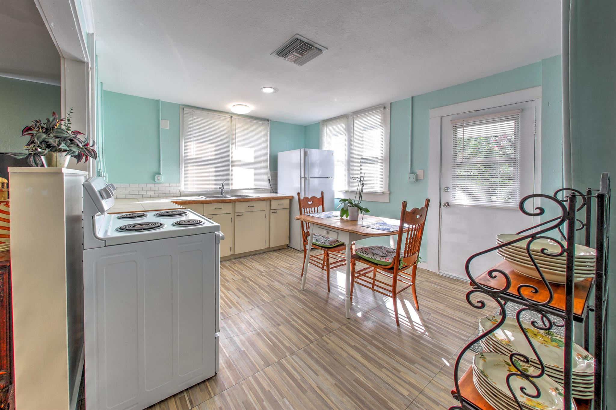 METES AND BOUNDS - Residential