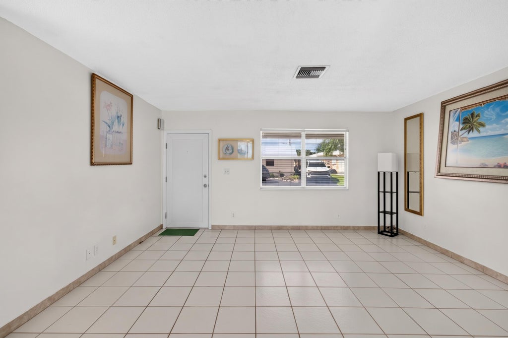 Photo of 2703 Peer Lane, Delray Beach, FL 33445 (MLS # B26091127)