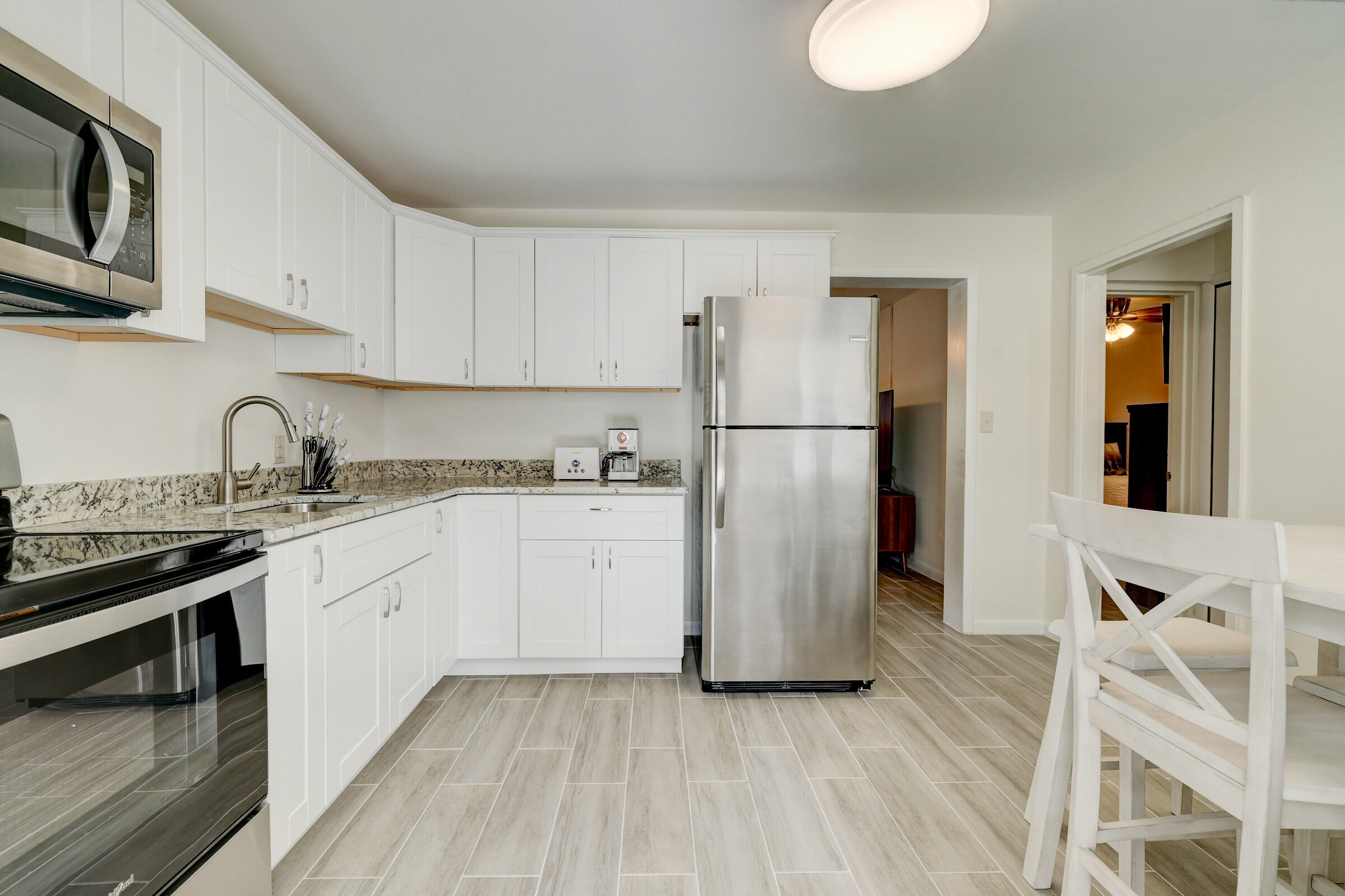 C E CAHOW'S S/D - Residential Lease