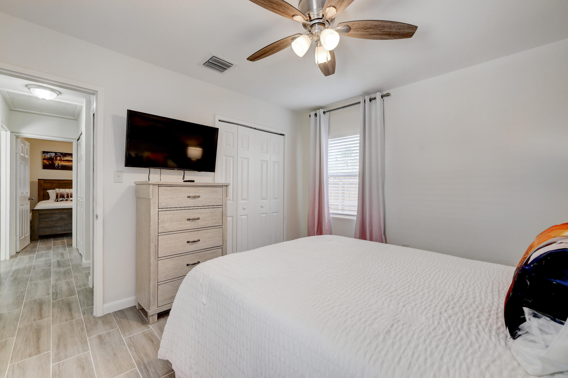 C E CAHOW'S S/D - Residential Lease