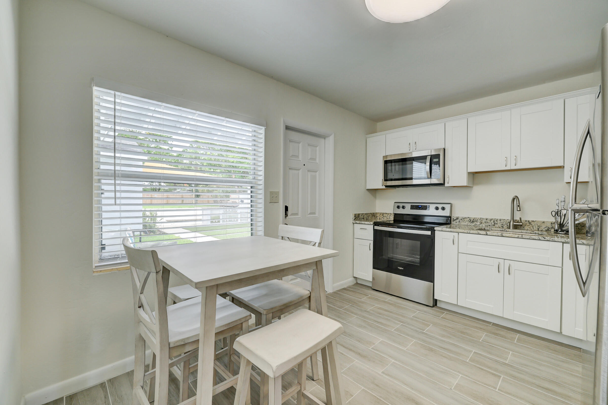 C E CAHOW'S S/D - Residential Lease