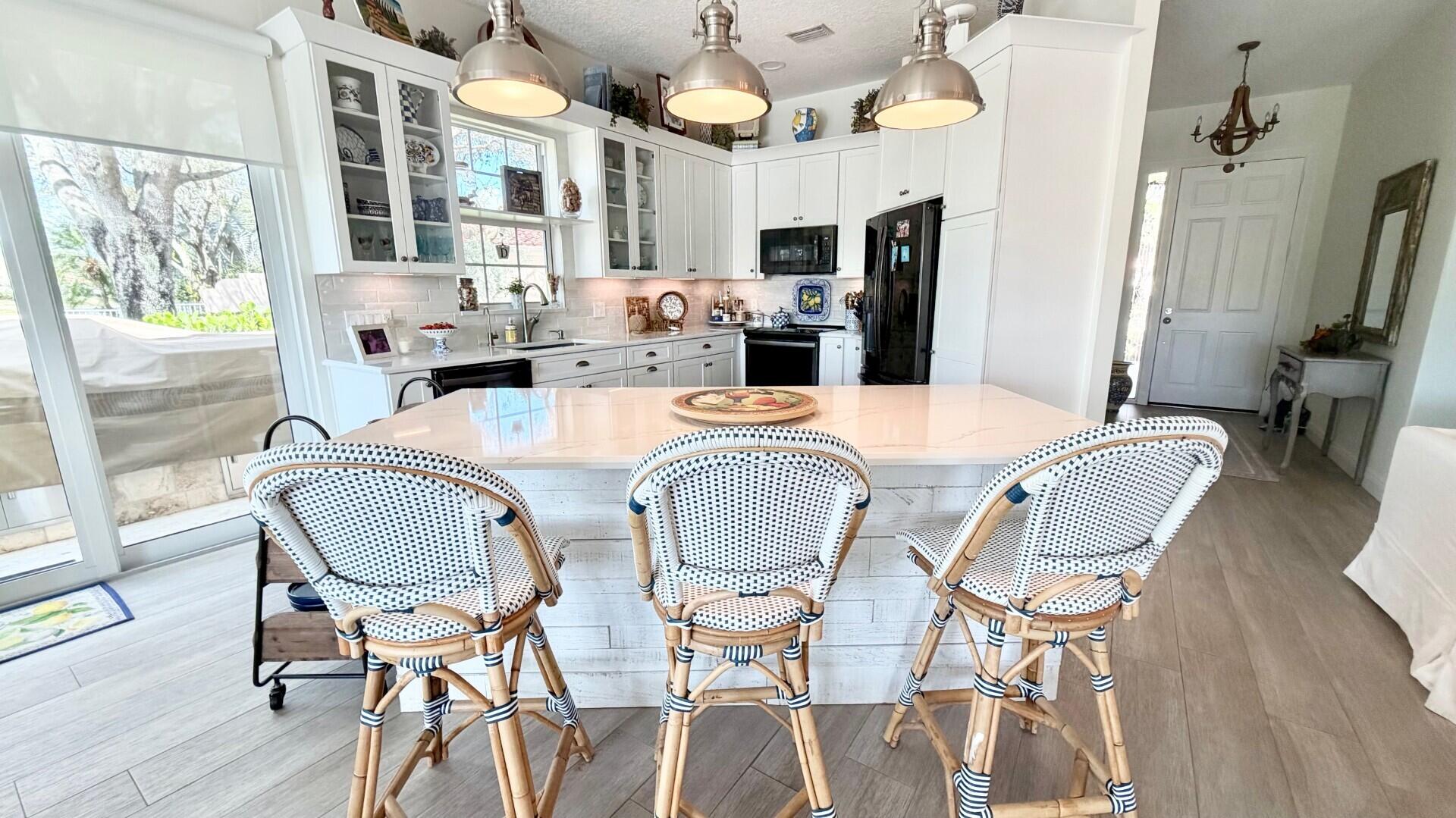 RIVERWALK 4 - Residential