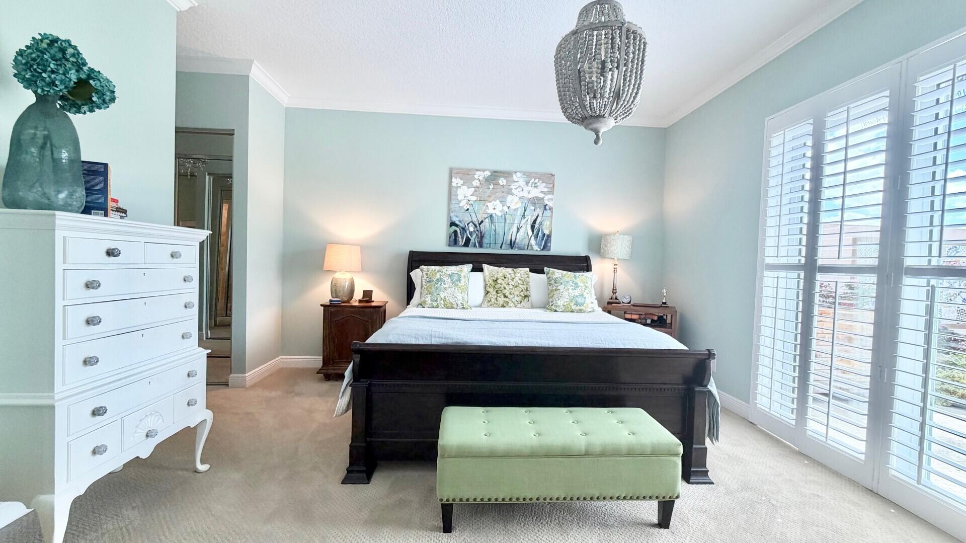 RIVERWALK 4 - Residential