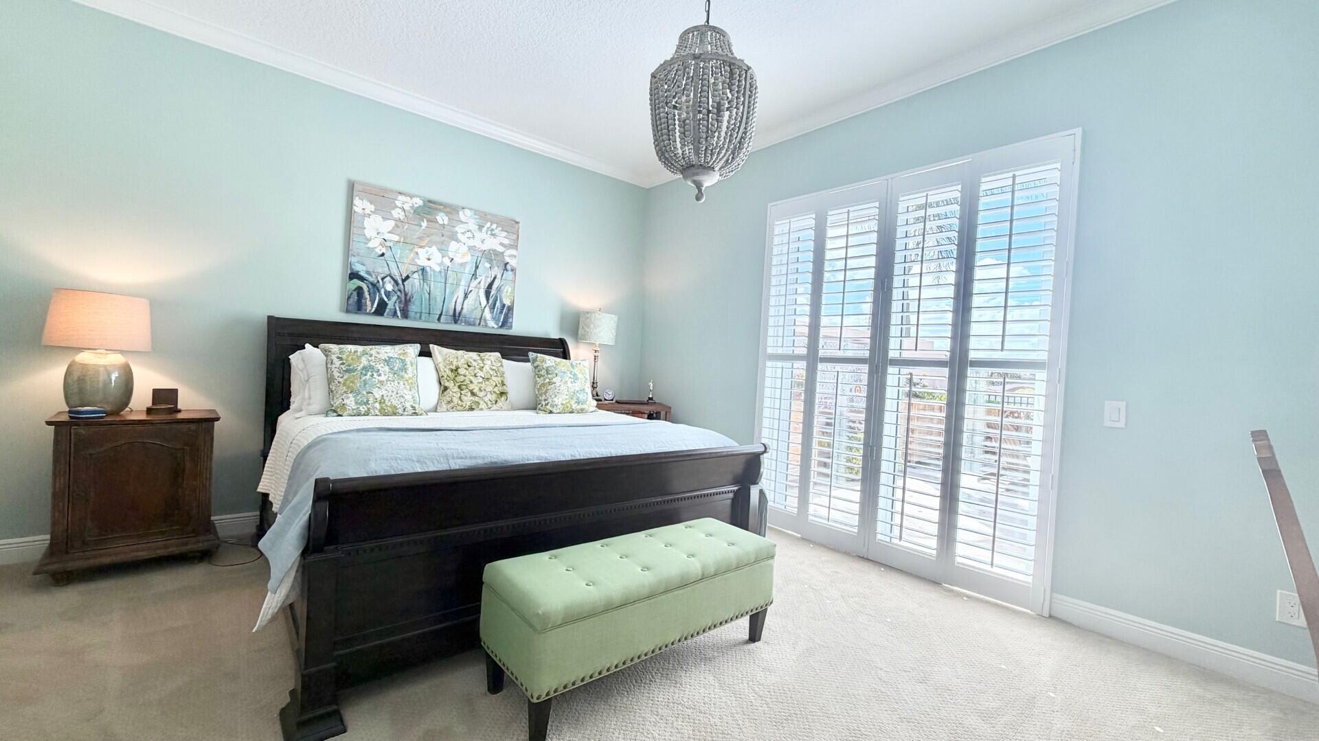 RIVERWALK 4 - Residential