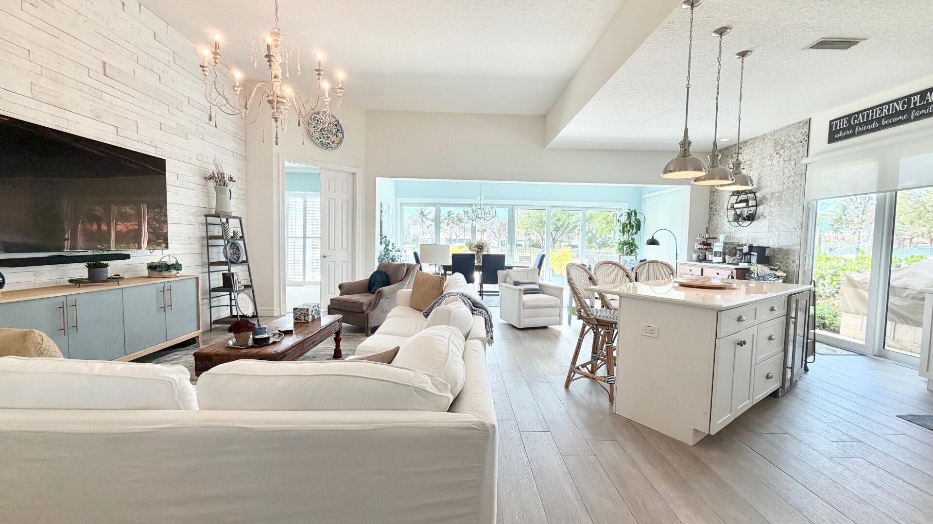 RIVERWALK 4 - Residential