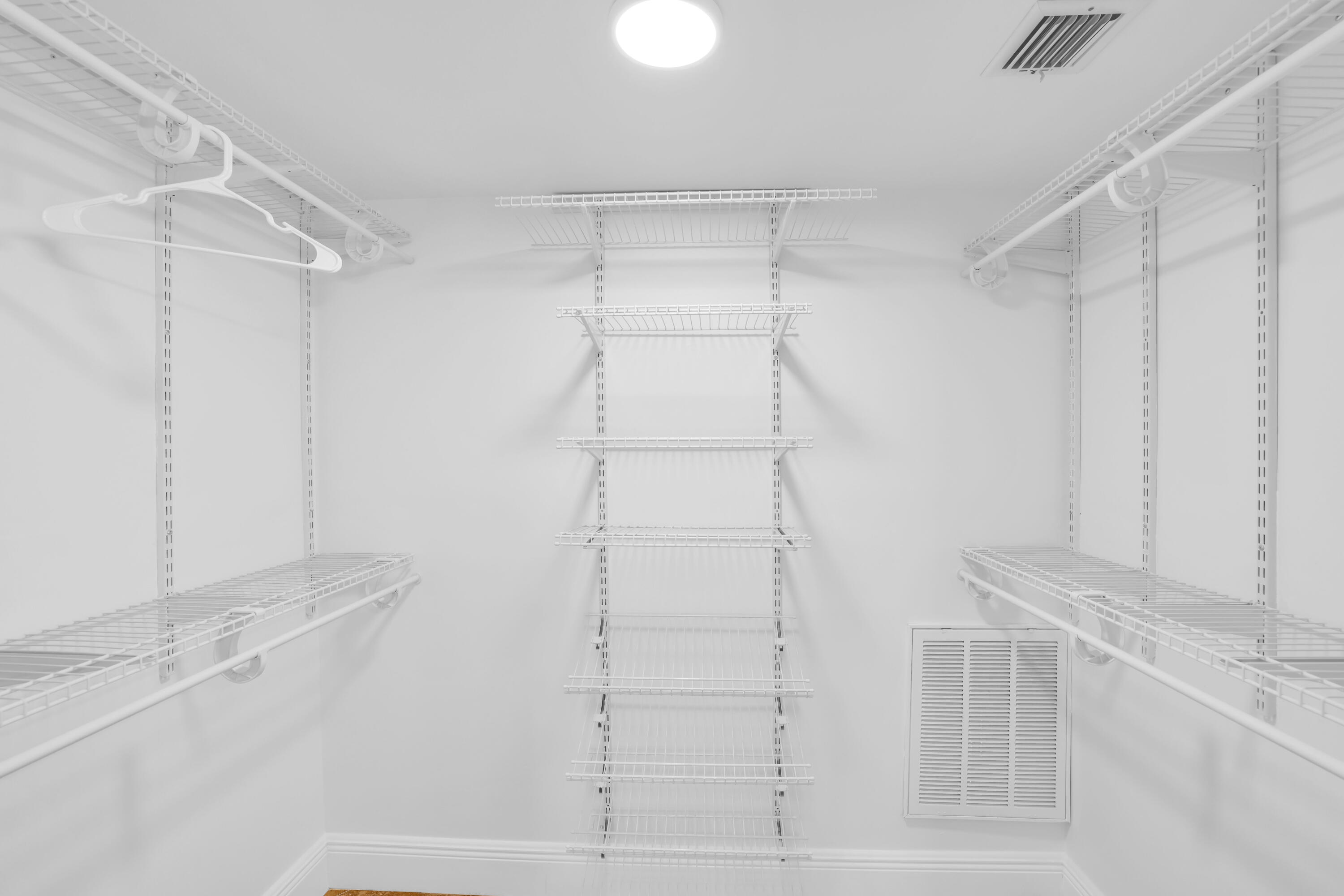 BEACHCOMBER CONDO - Residential Lease