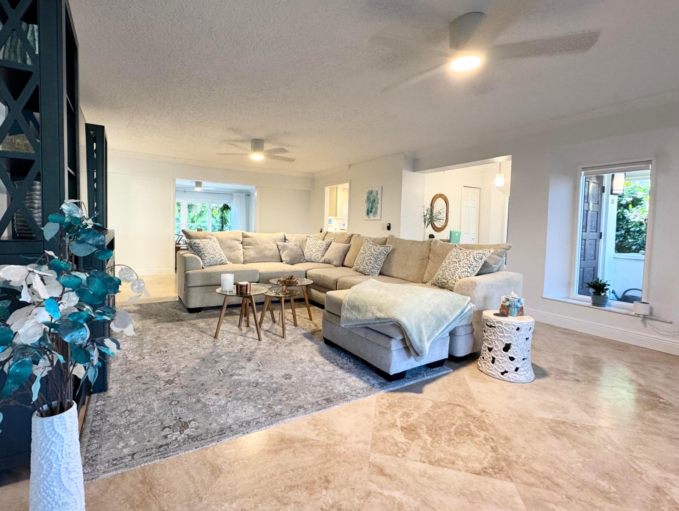 BEACHCOMBER CONDO - Residential Lease