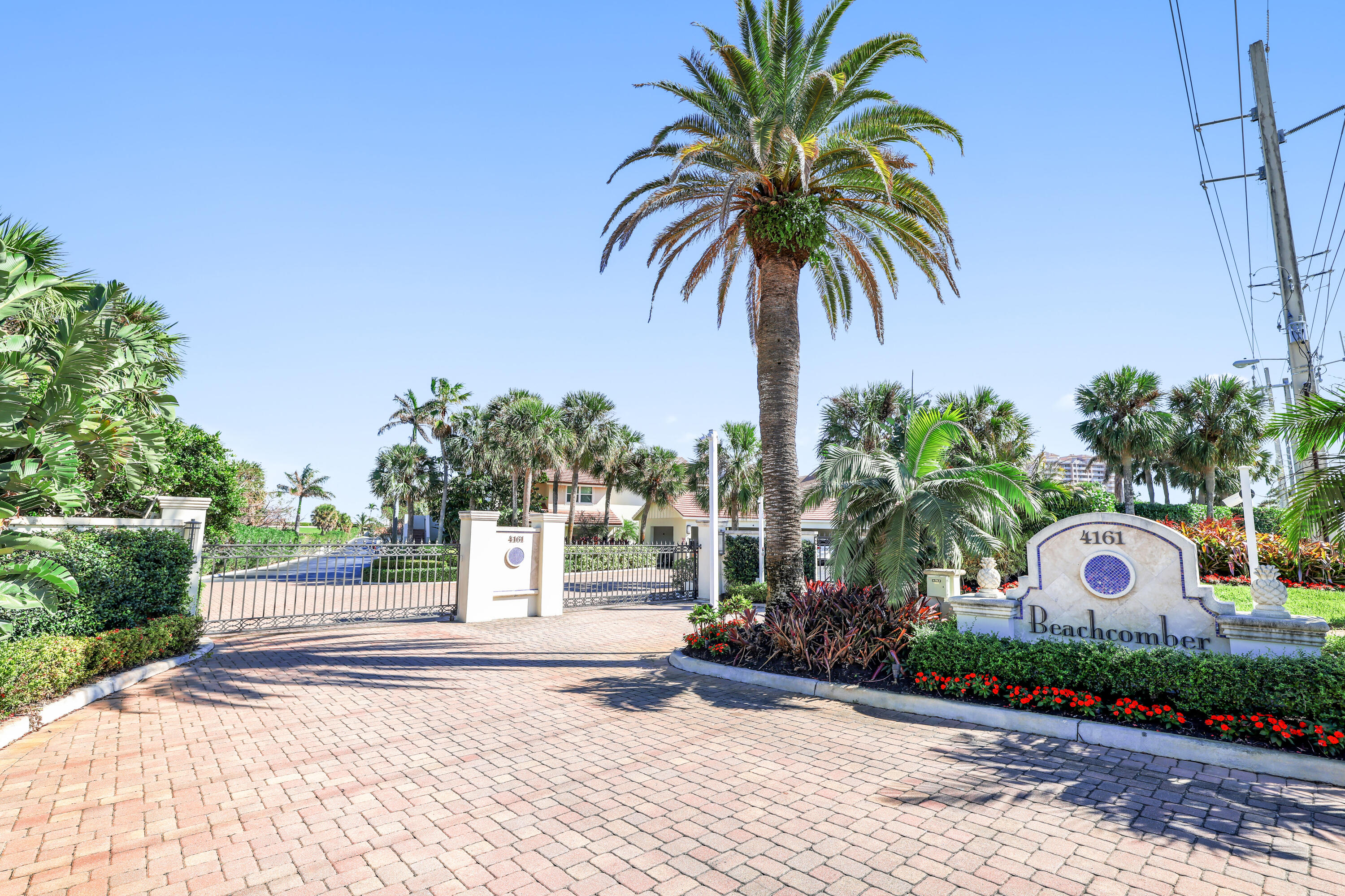 BEACHCOMBER CONDO - Residential Lease