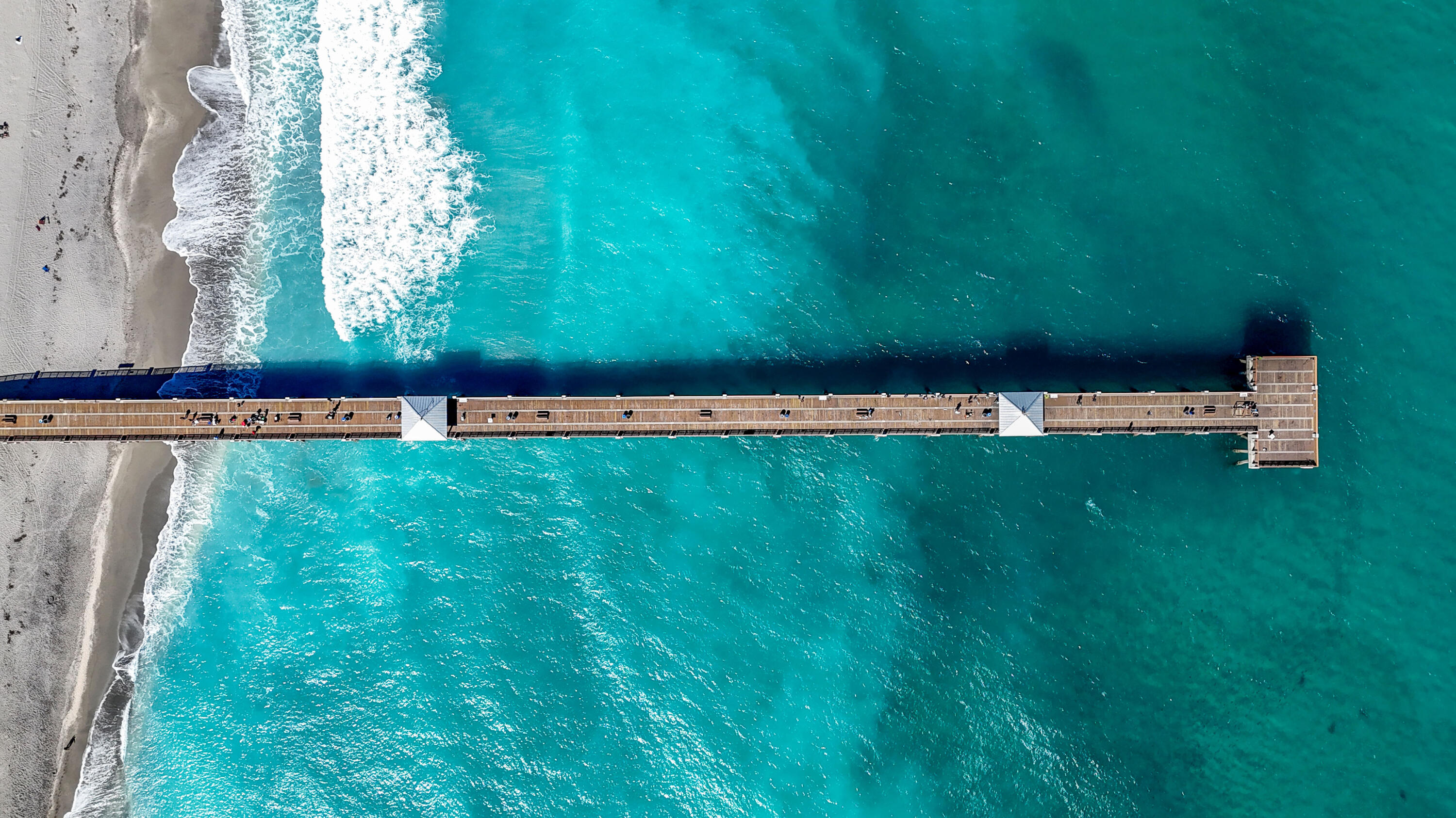 BEACHCOMBER CONDO - Residential Lease