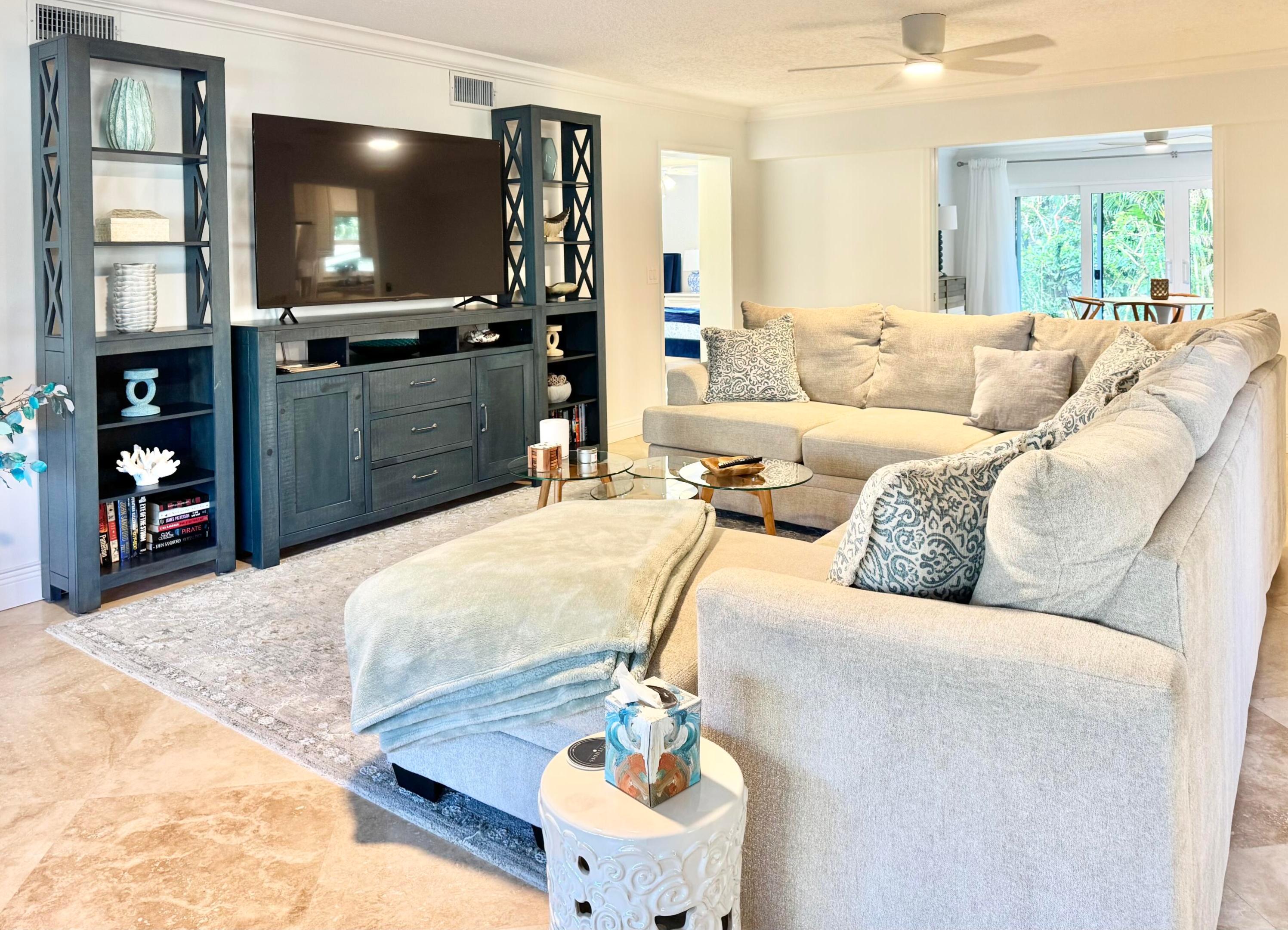 BEACHCOMBER CONDO - Residential Lease