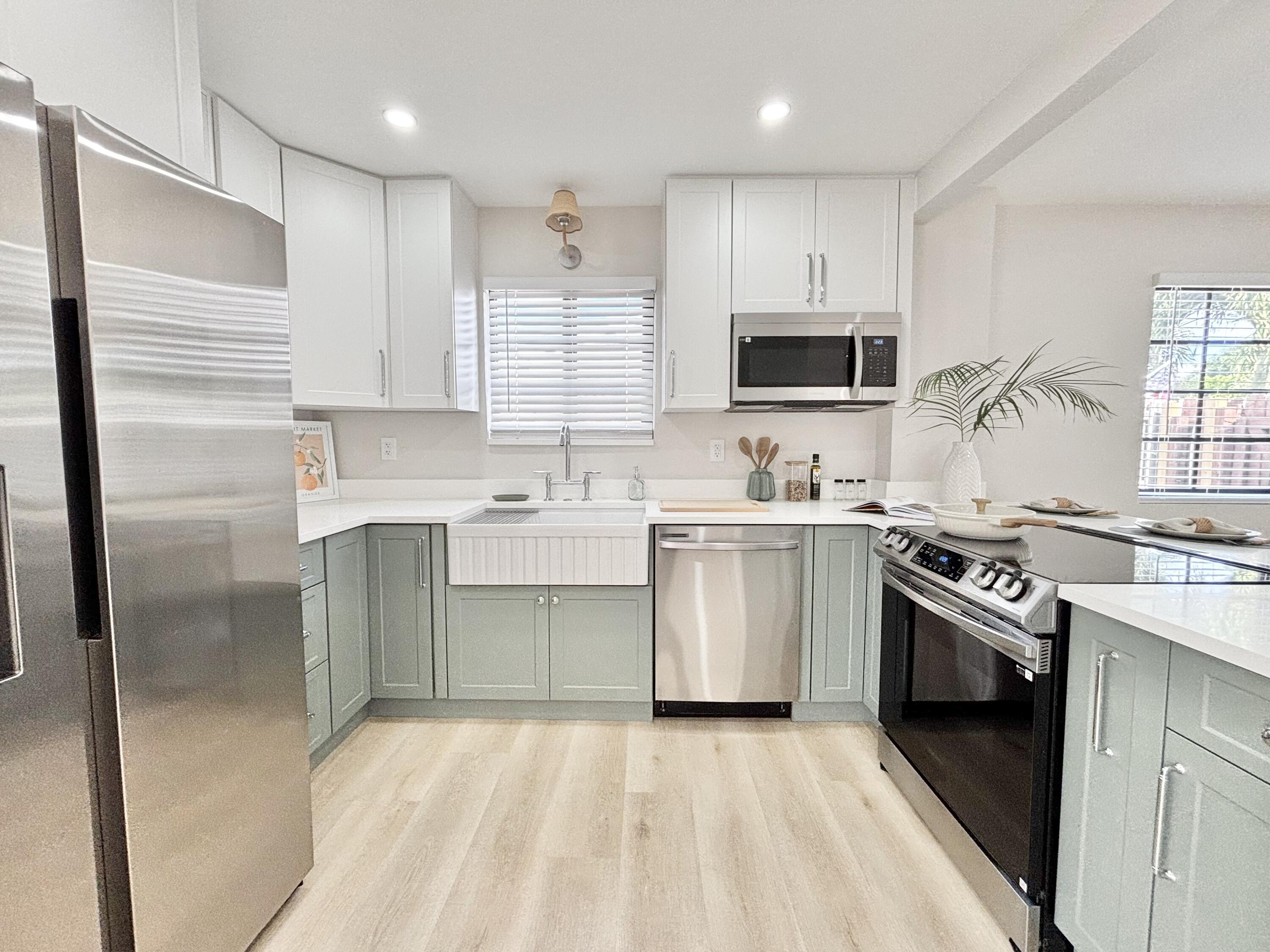 TOWN OF LAKE WORTH - Residential