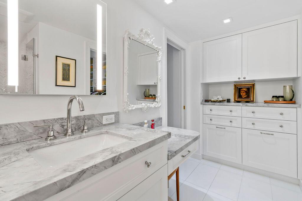 WINTHROP HOUSE CONDO - Residential