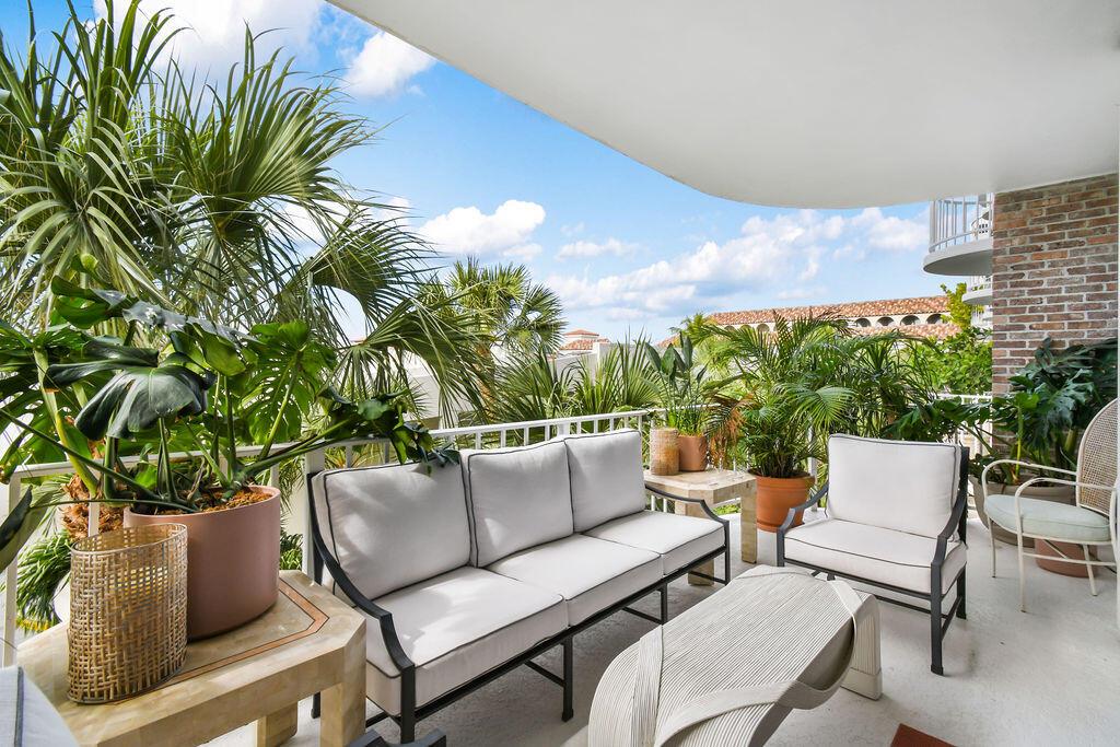 WINTHROP HOUSE CONDO - Residential