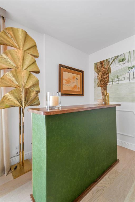 WINTHROP HOUSE CONDO - Residential