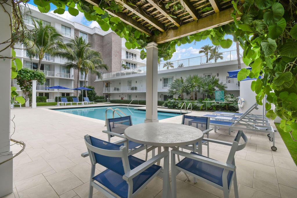 WINTHROP HOUSE CONDO - Residential