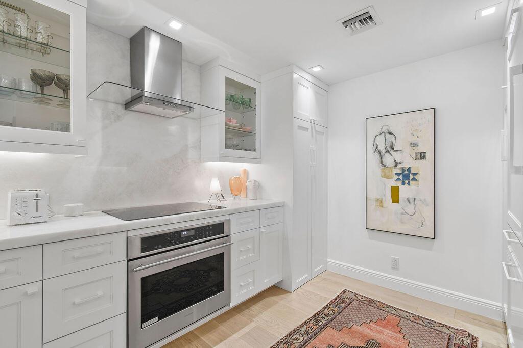 WINTHROP HOUSE CONDO - Residential