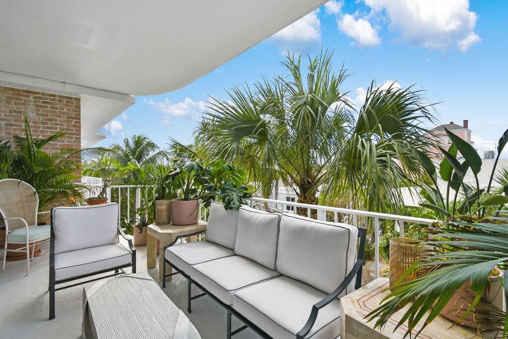 WINTHROP HOUSE CONDO - Residential