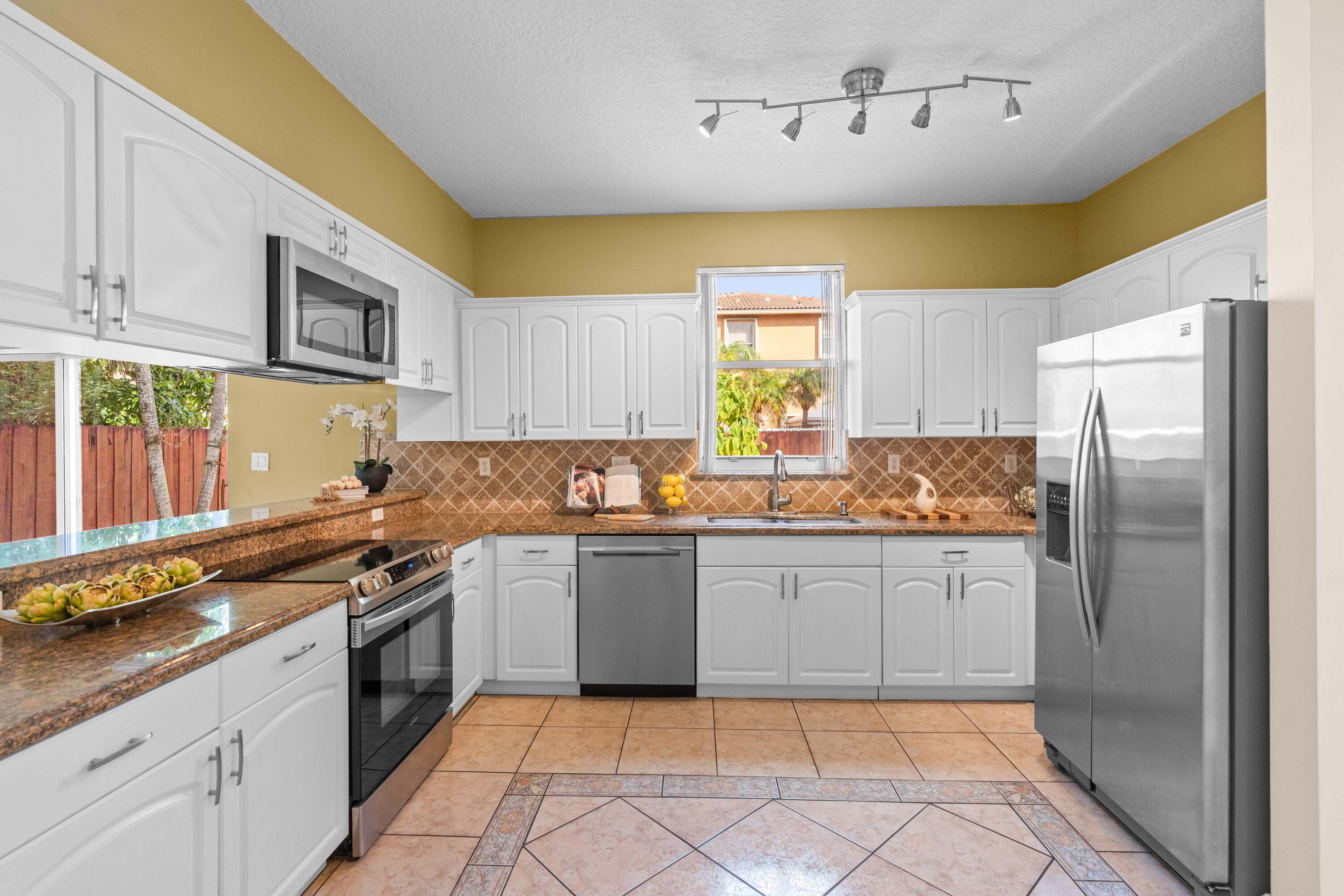MIRAMAR PATIO HOMES - Residential