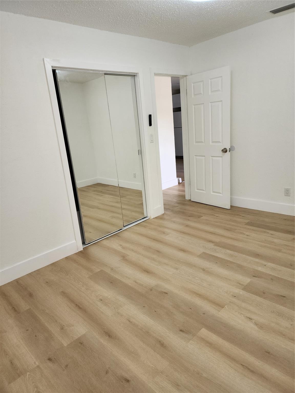 Springbank Park Sec 2 69- - Residential Lease