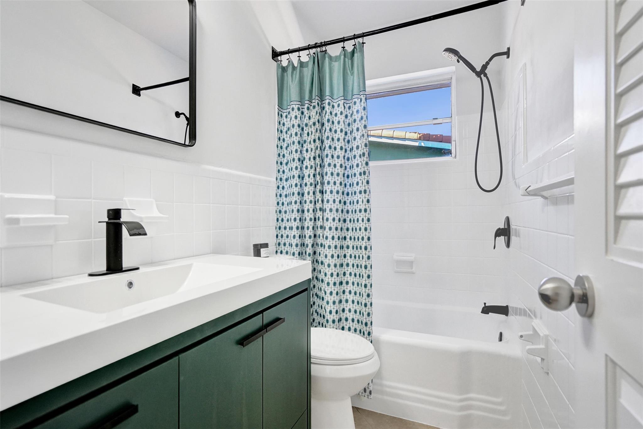 AVALON GARDEN ESTATES - Residential