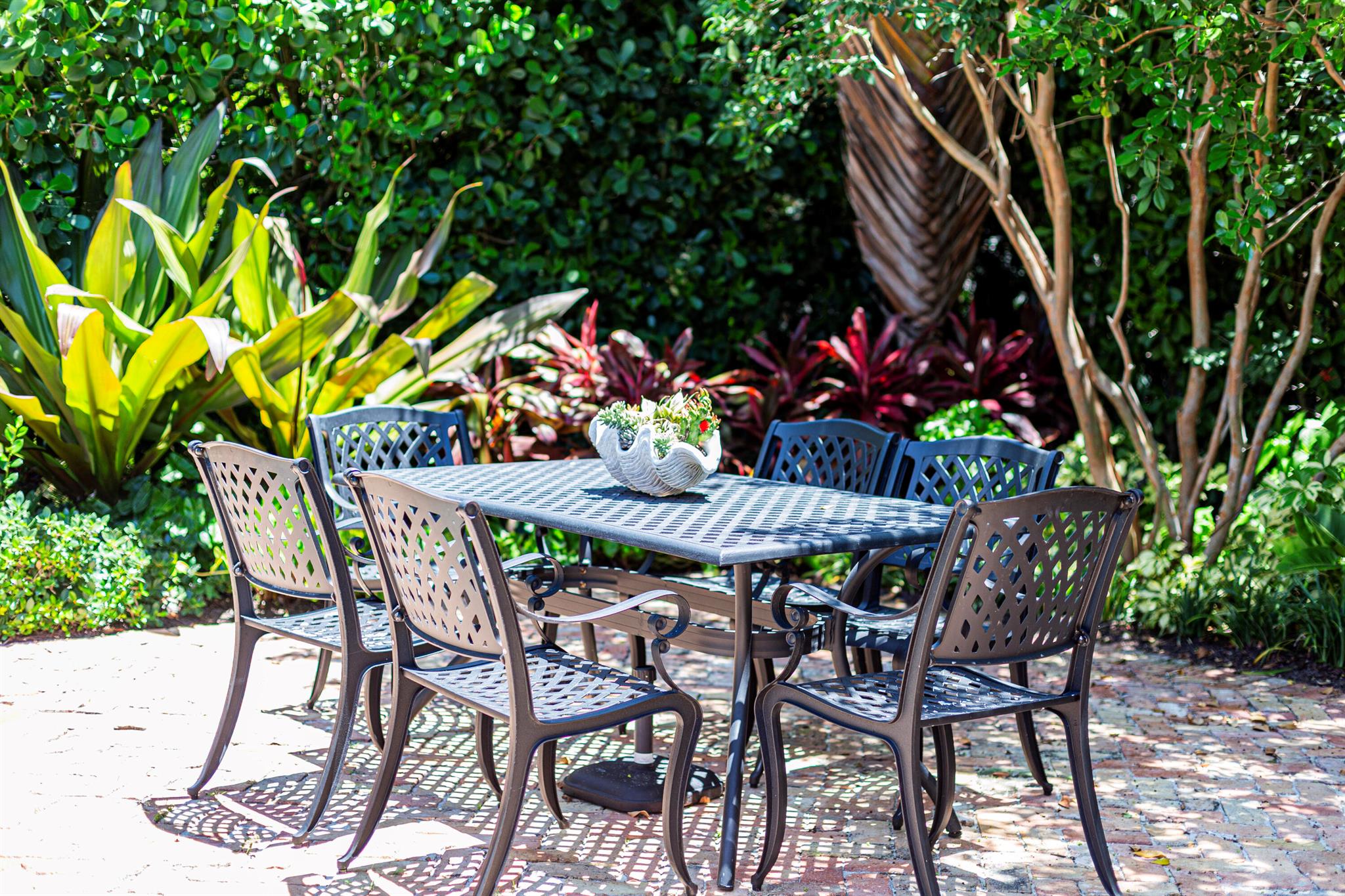 ESTATES MANGO DE PARIS - Residential