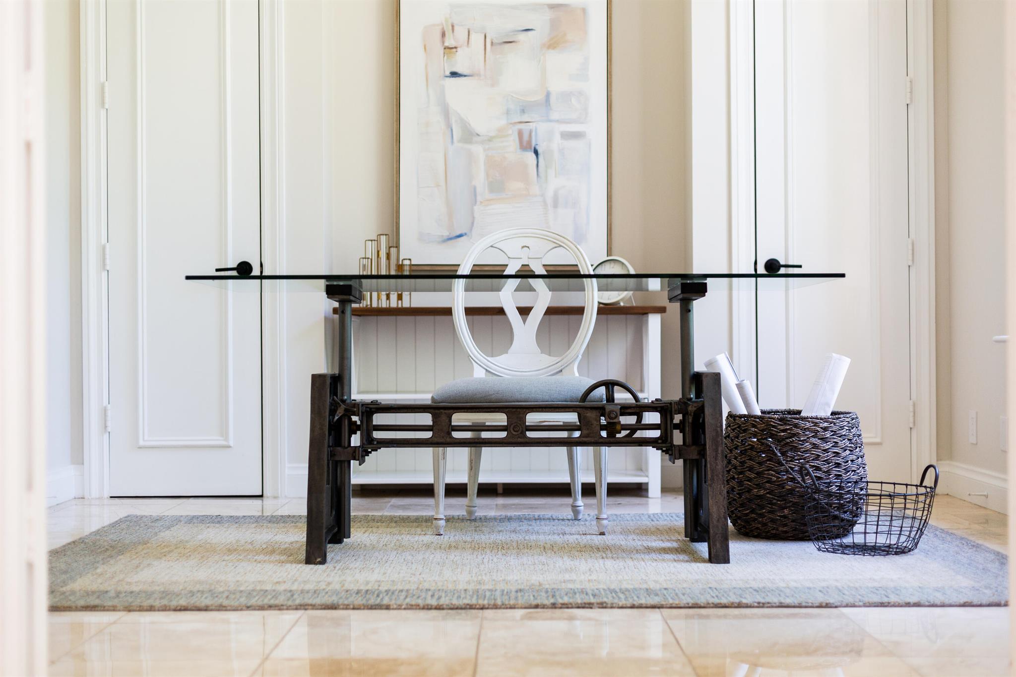 ESTATES MANGO DE PARIS - Residential