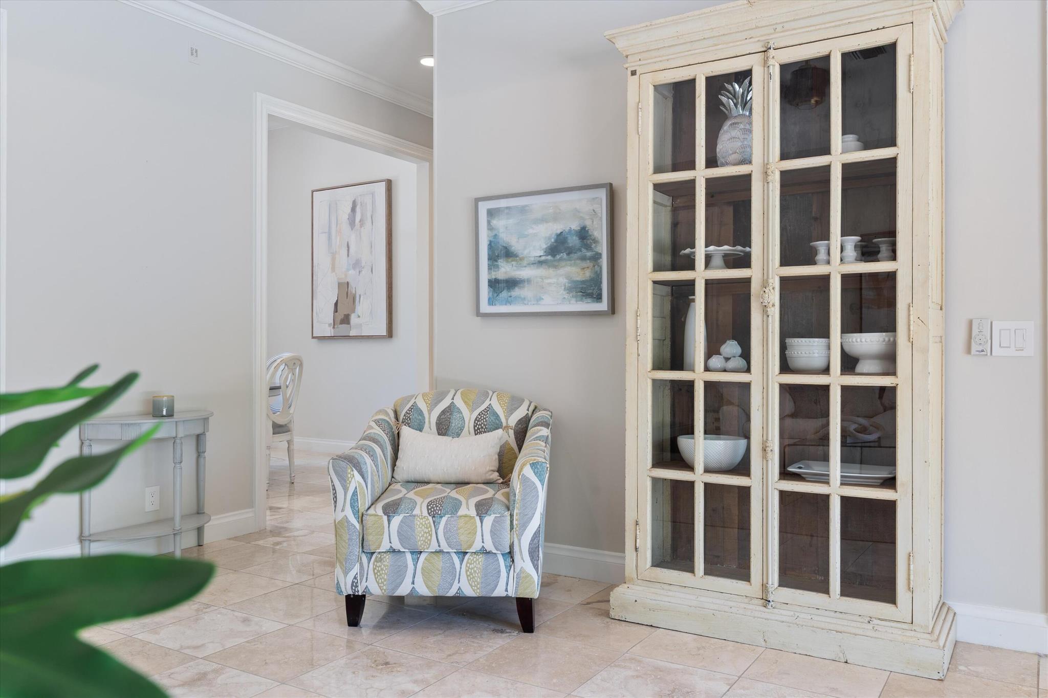 ESTATES MANGO DE PARIS - Residential