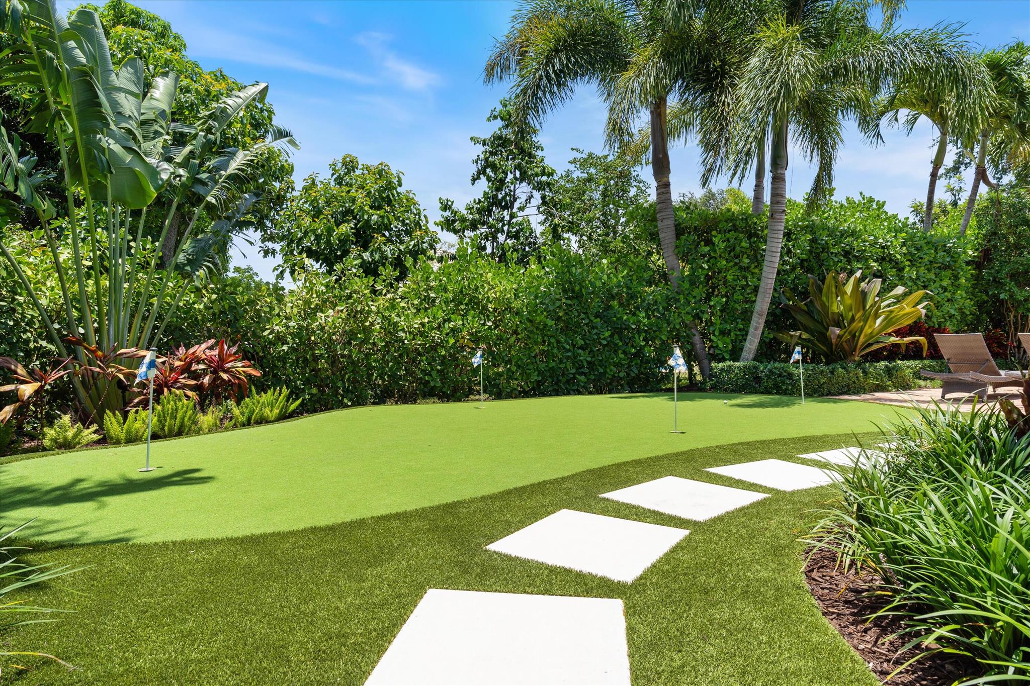 425 NW 12th Street, Delray Beach, FL, 33444/$2,995,000 1 425 NW 12th Street