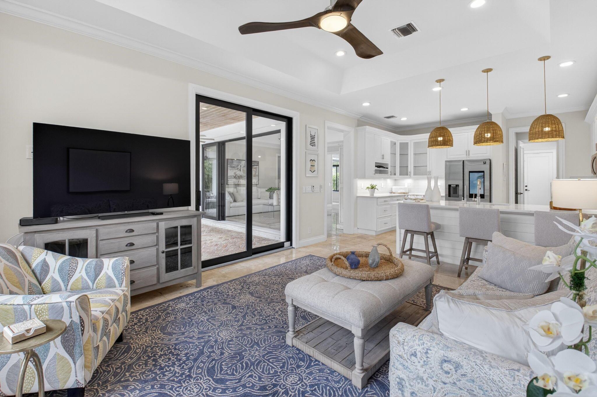 ESTATES MANGO DE PARIS - Residential