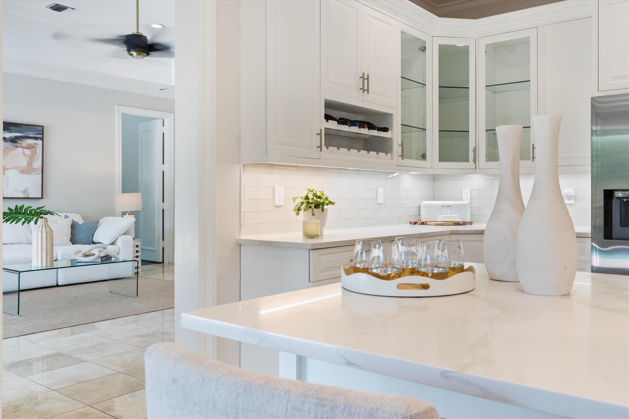 ESTATES MANGO DE PARIS - Residential