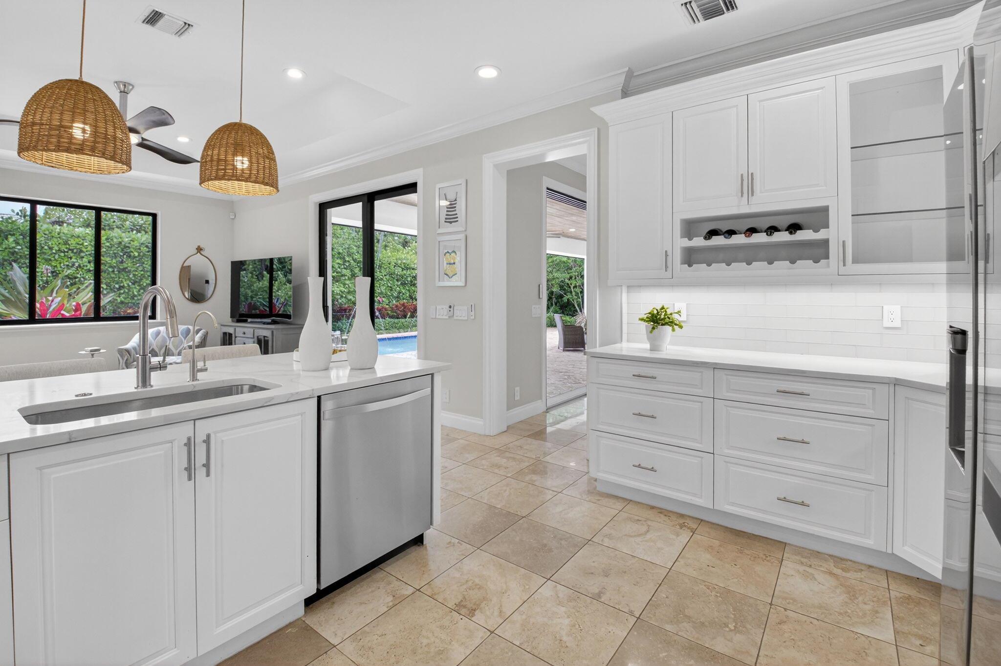 ESTATES MANGO DE PARIS - Residential