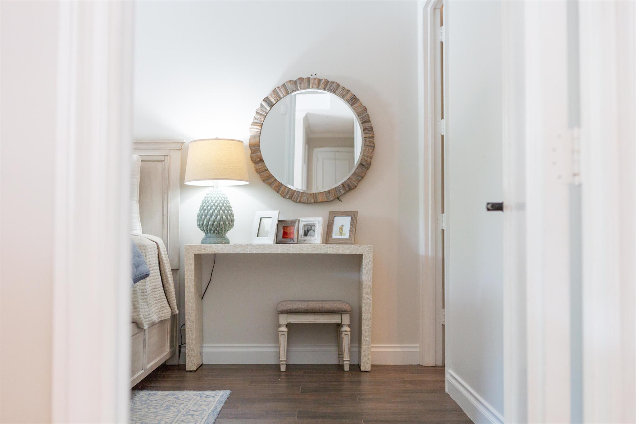 ESTATES MANGO DE PARIS - Residential