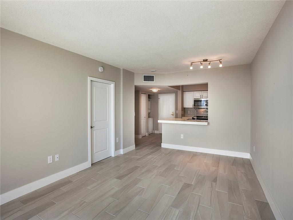 Sunrise Harbour 166-41 B - Residential Lease