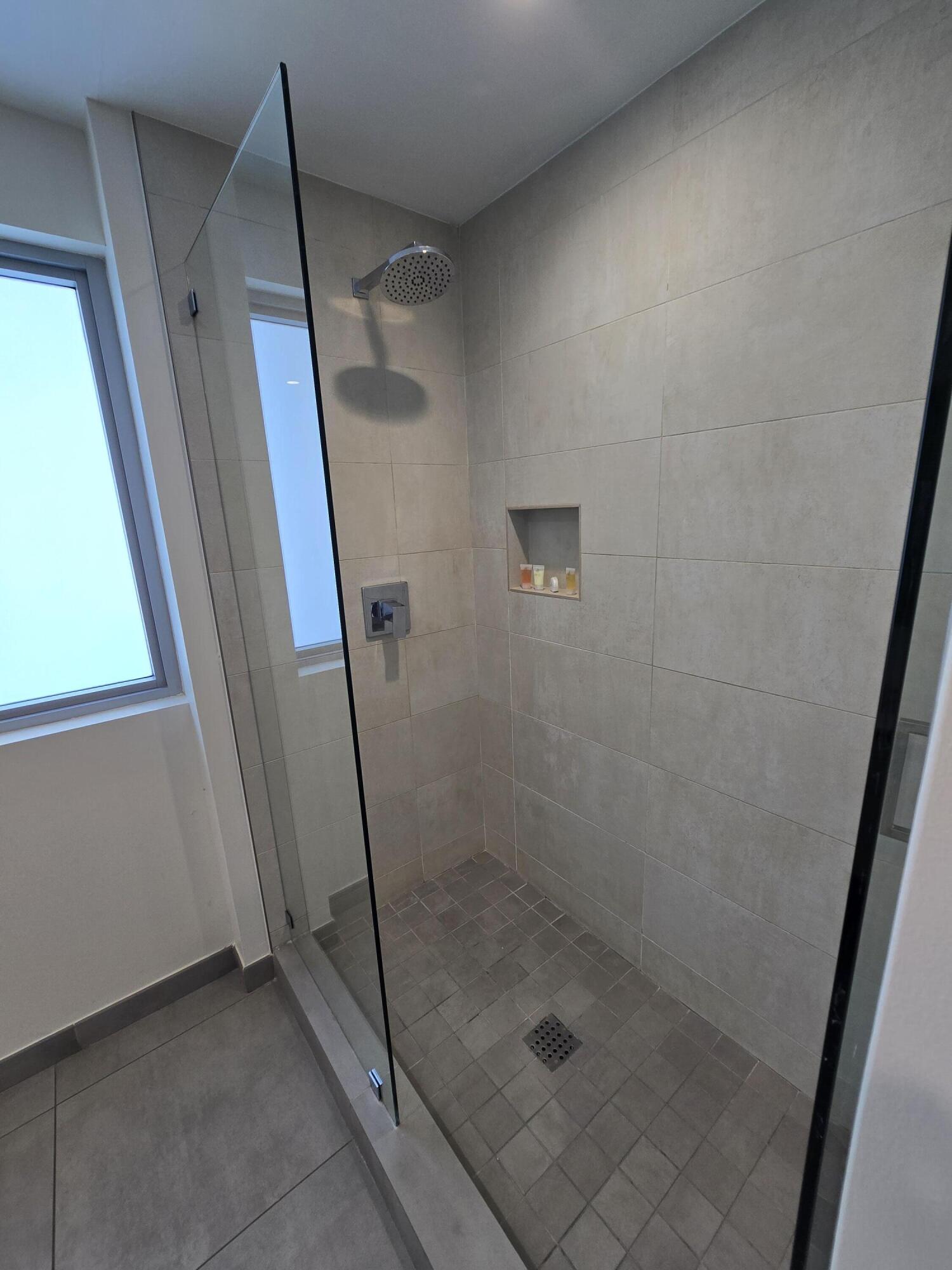 COSTA HOLLYWOOD CONDO - Residential