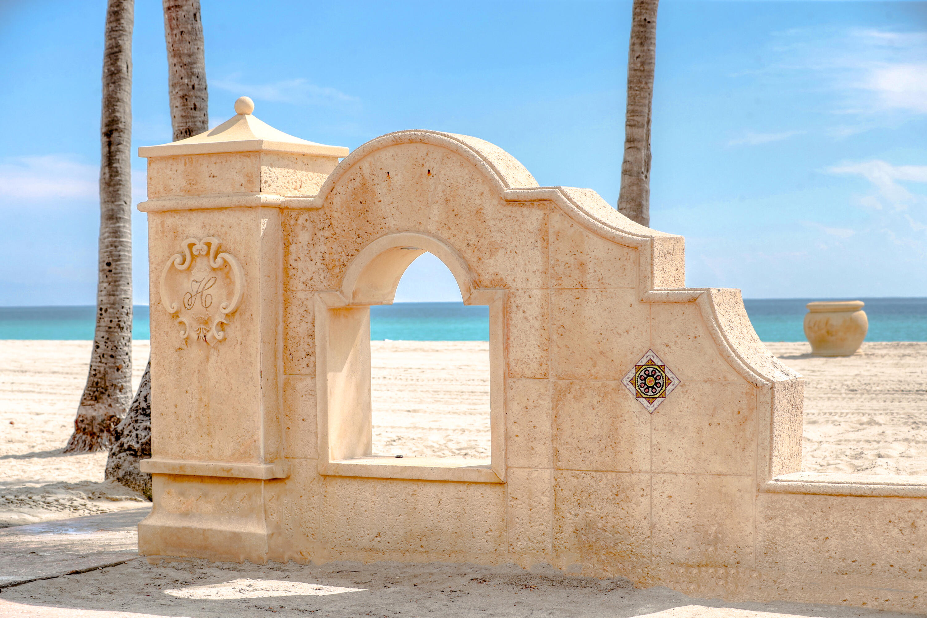 COSTA HOLLYWOOD CONDO - Residential