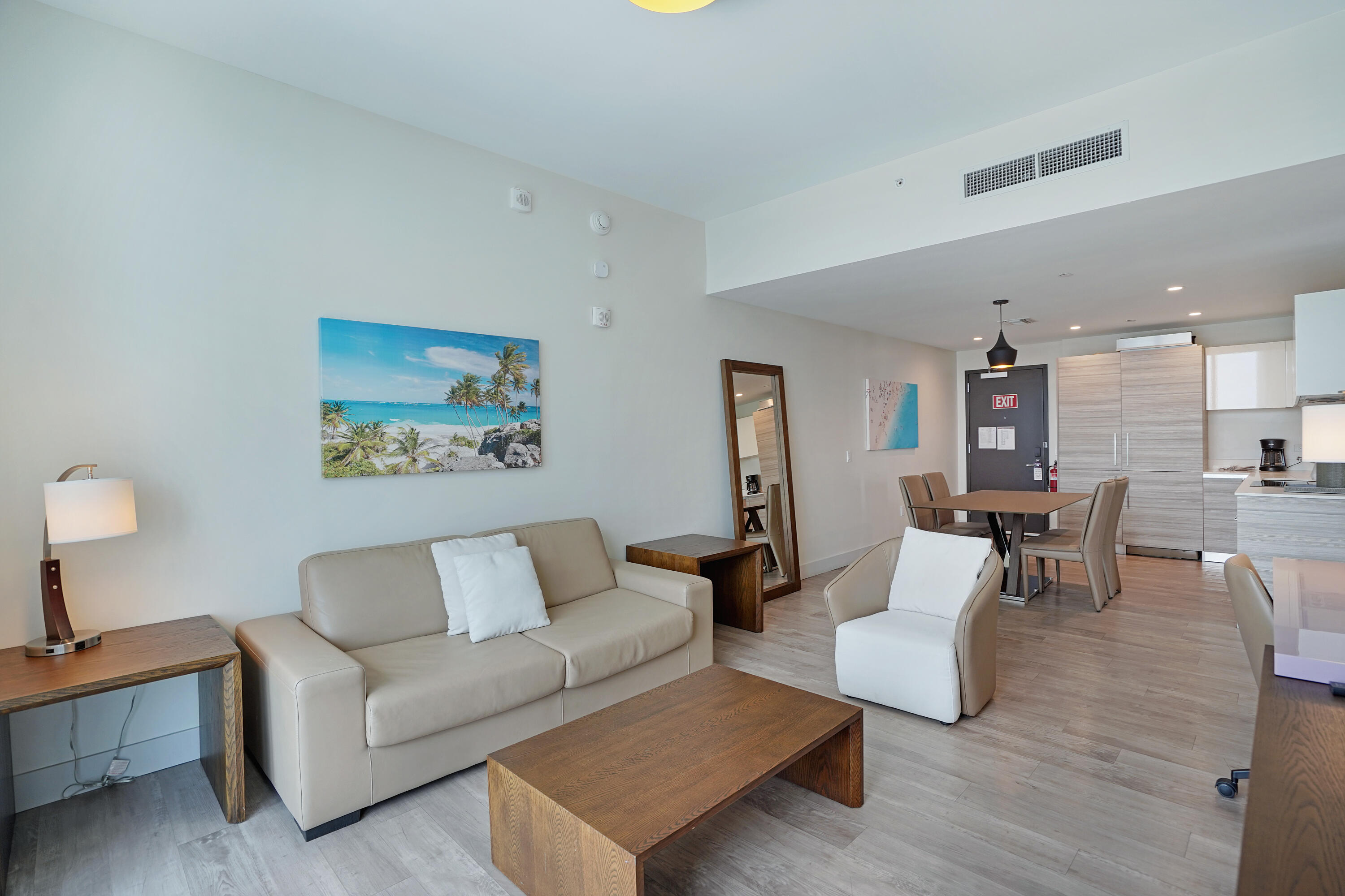 COSTA HOLLYWOOD CONDO - Residential