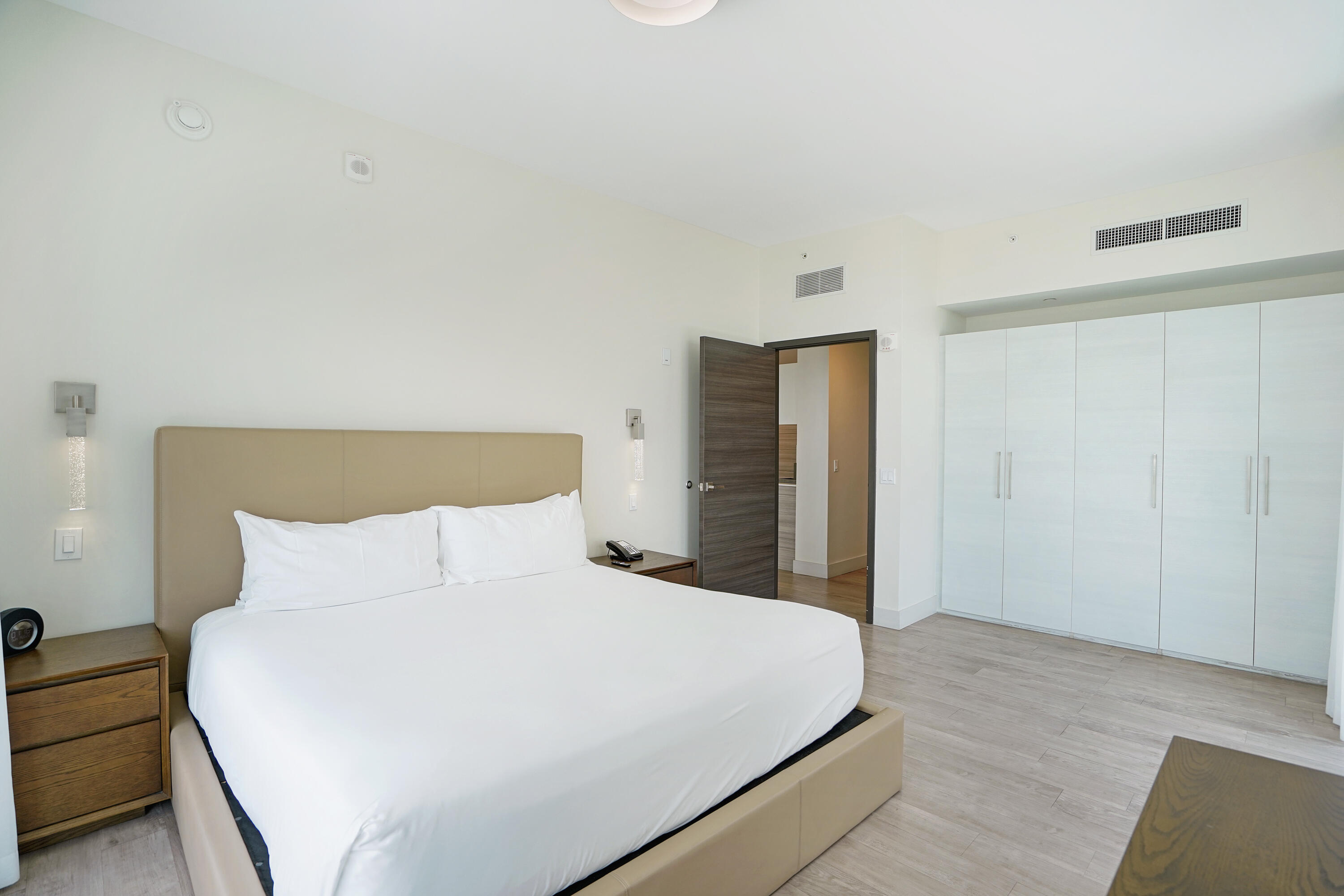 COSTA HOLLYWOOD CONDO - Residential