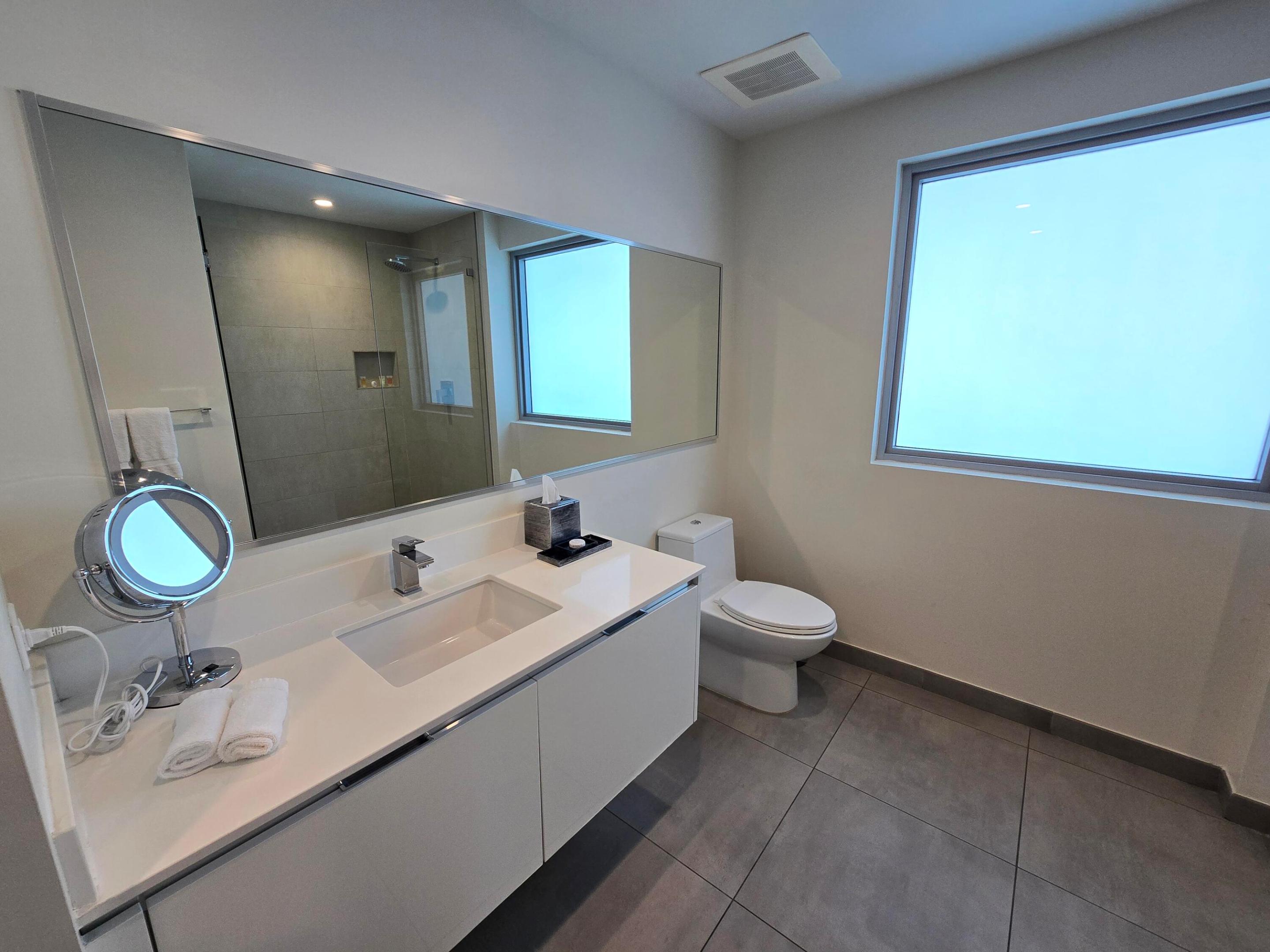 COSTA HOLLYWOOD CONDO - Residential