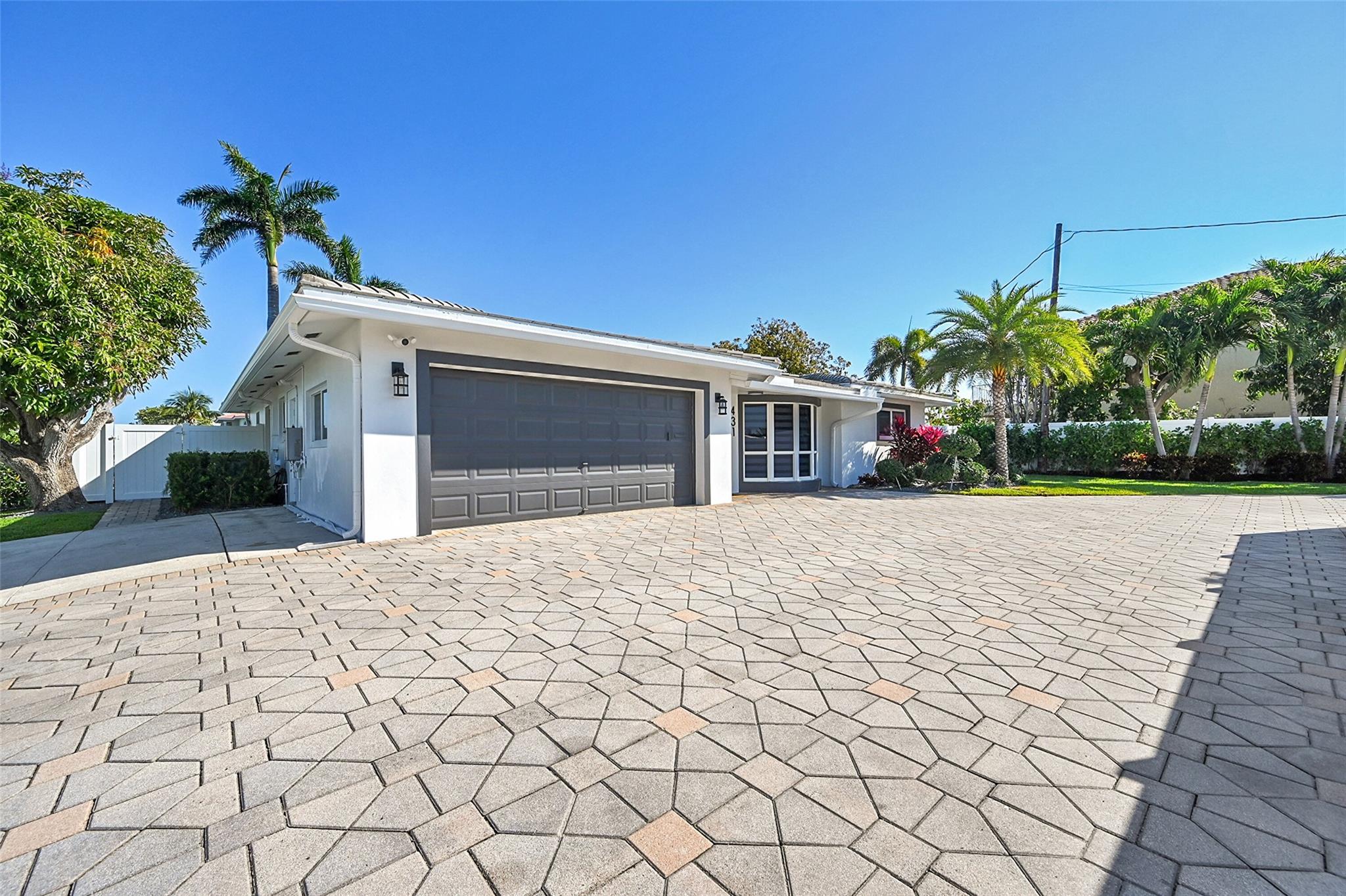 431 SE 9 Ave