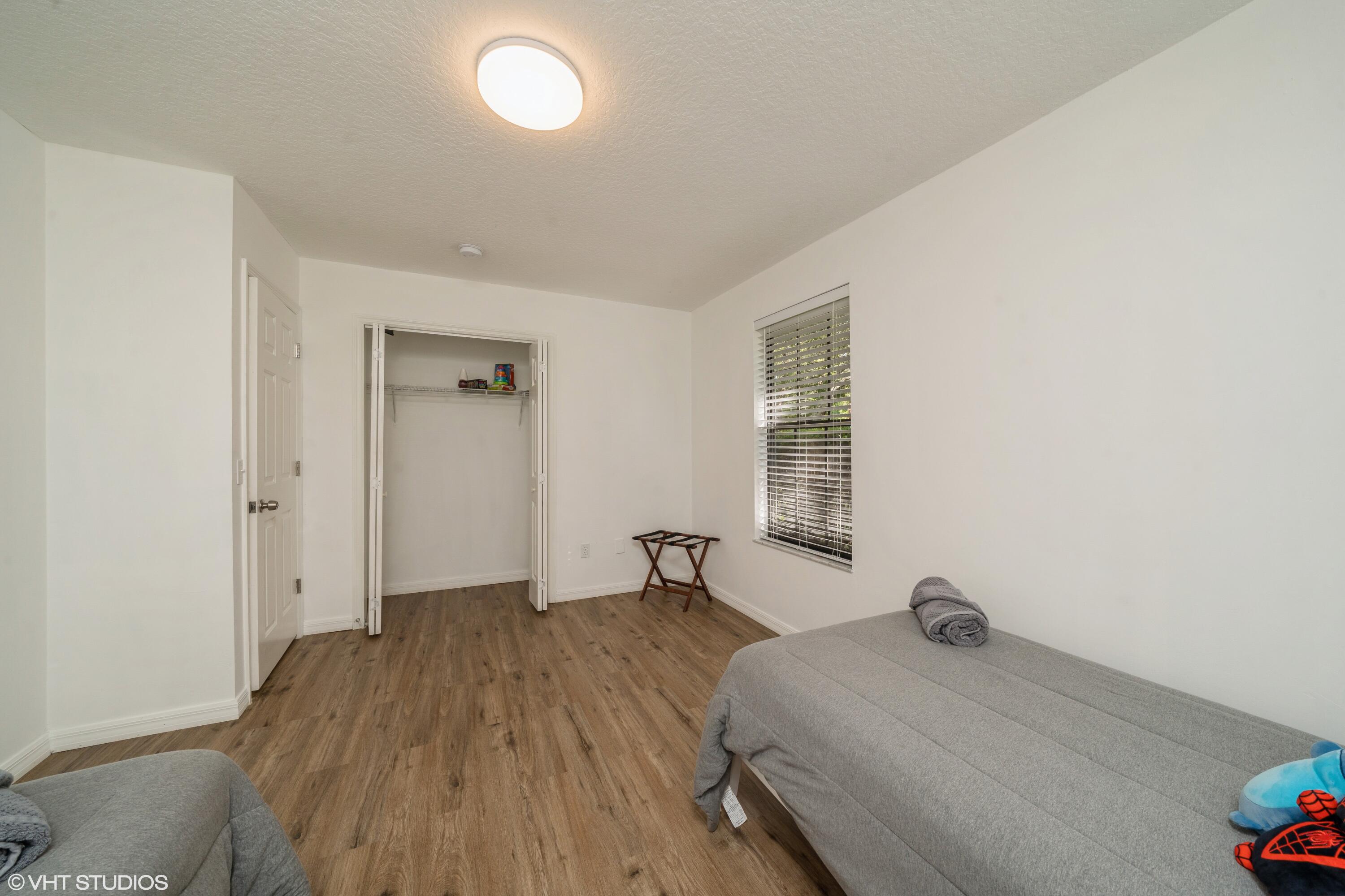 PINECREST SUB UNIT 1 - Residential