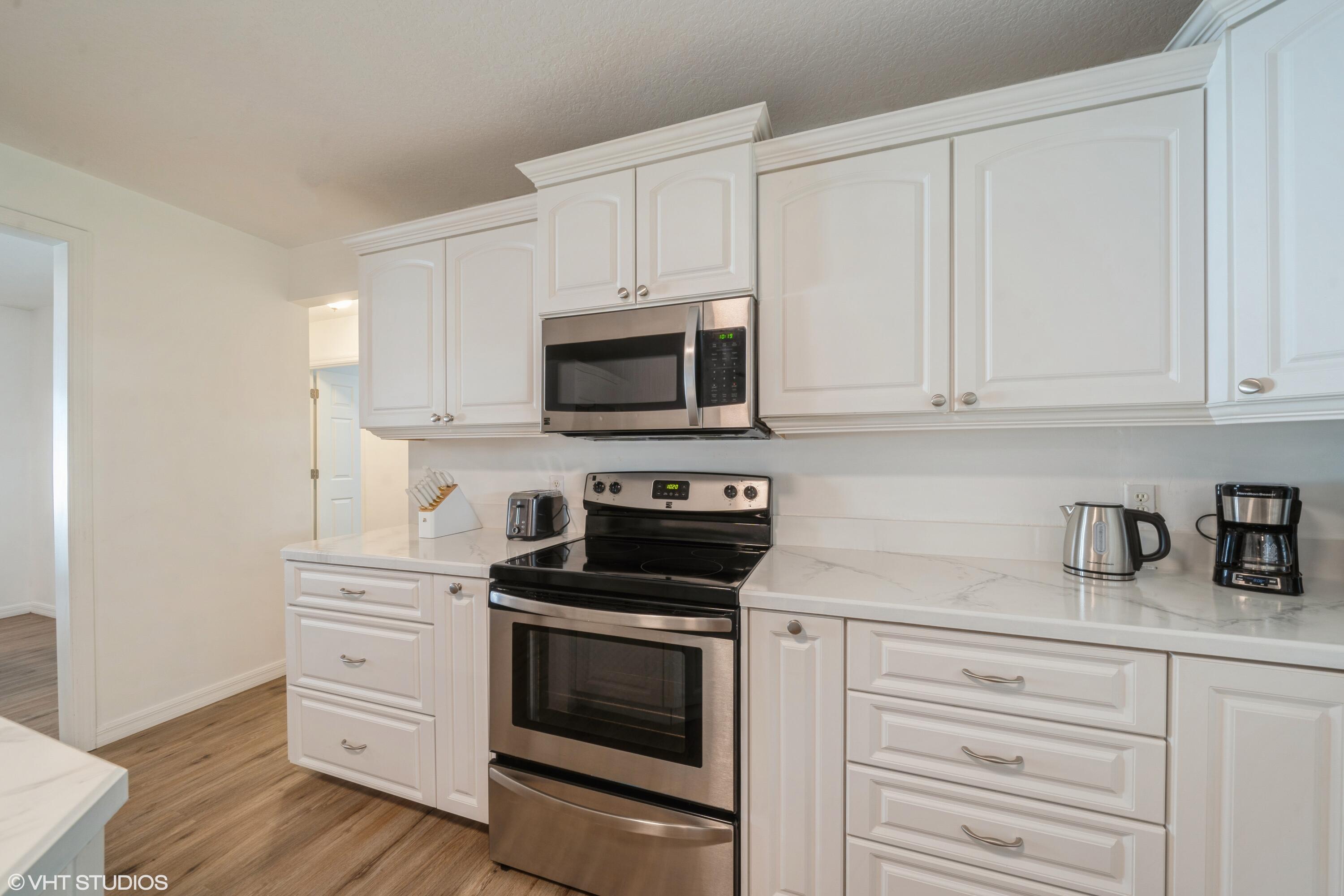 PINECREST SUB UNIT 1 - Residential