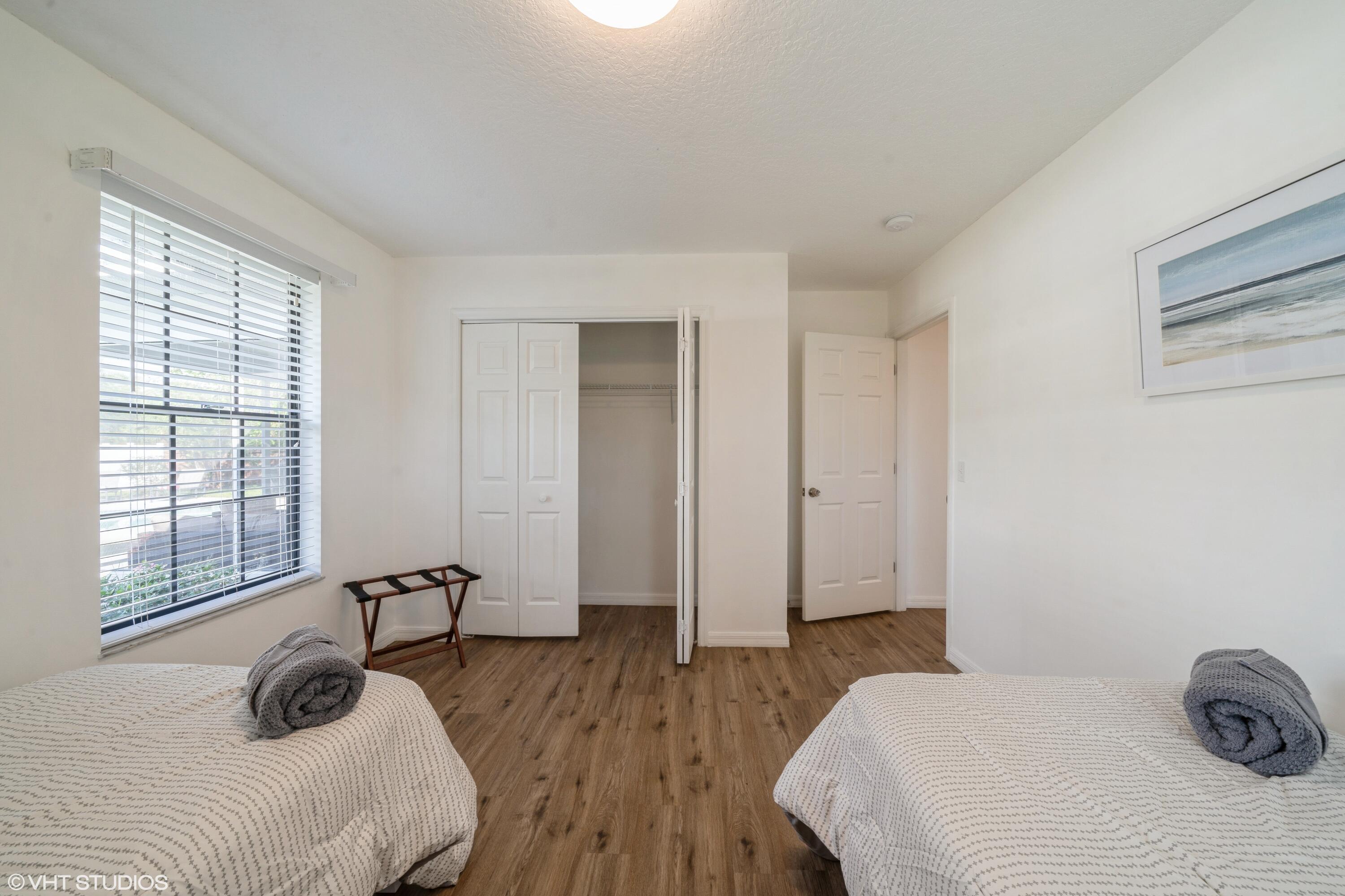 PINECREST SUB UNIT 1 - Residential