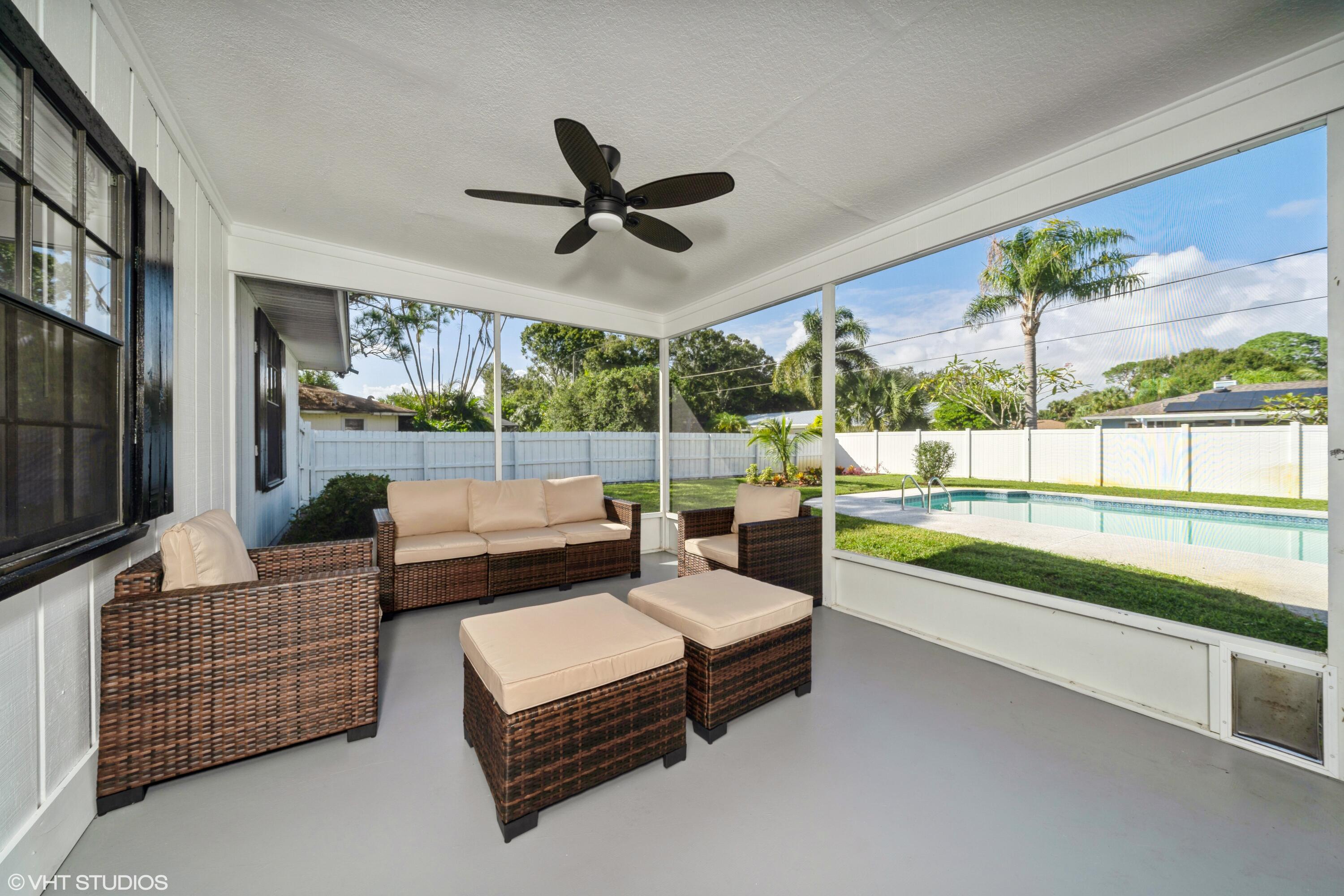 PINECREST SUB UNIT 1 - Residential