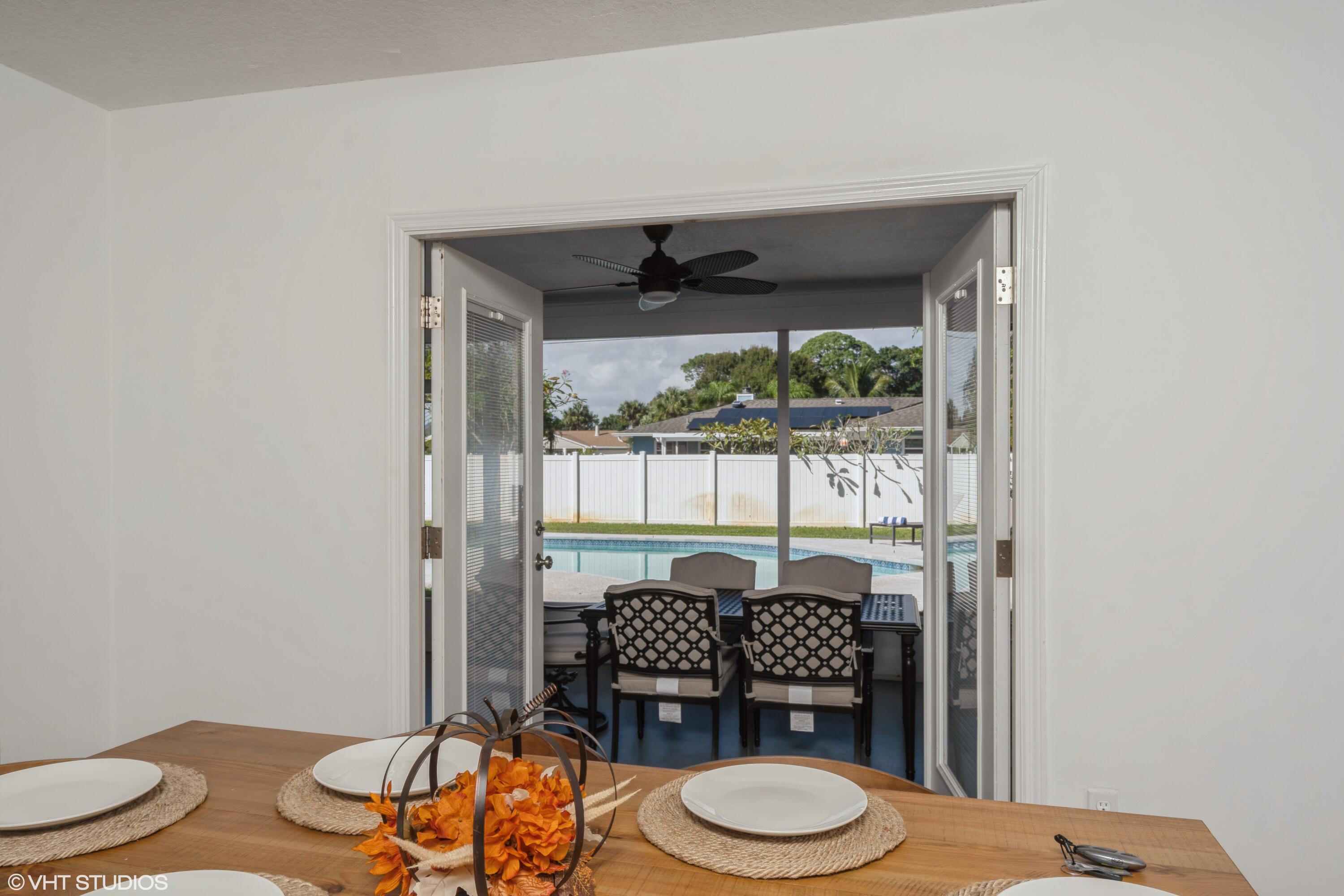PINECREST SUB UNIT 1 - Residential
