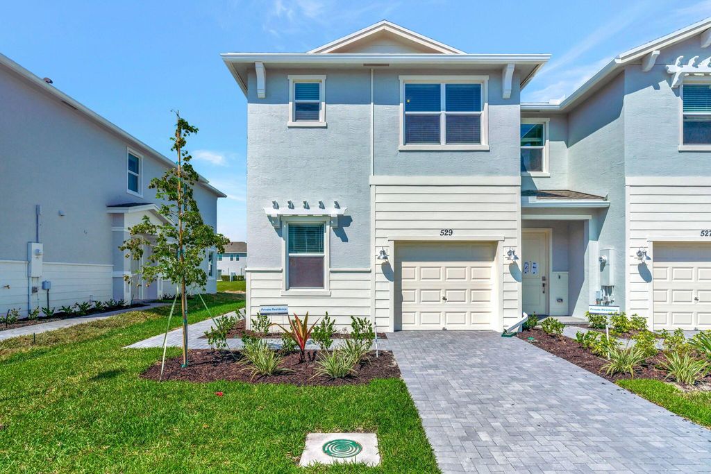 Photo of 529 SE Rivergrass Street, Port Saint Lucie, FL 34984 (MLS # R11067182)