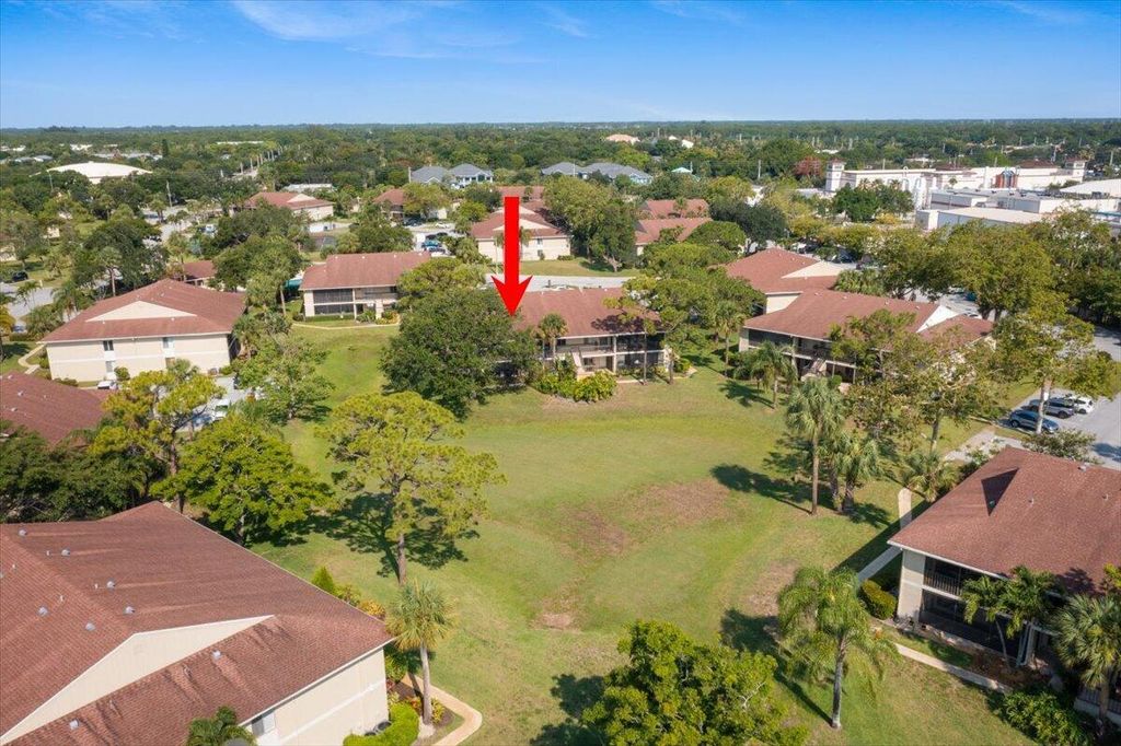 Photo of 6547 Chasewood Drive #G, Jupiter, FL 33458 (MLS # R10992286)