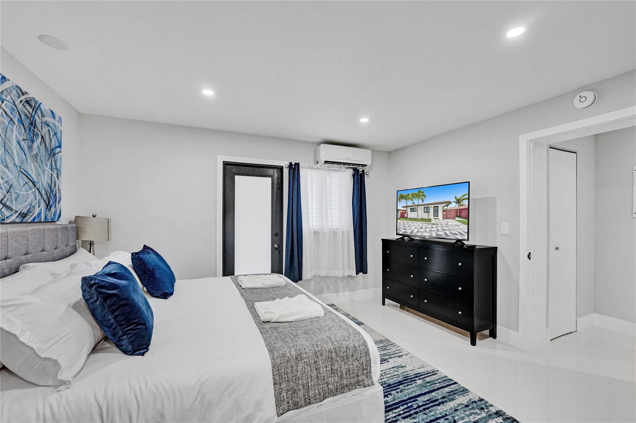 Lauderdale By The Sea 6-2 - Residential Lease