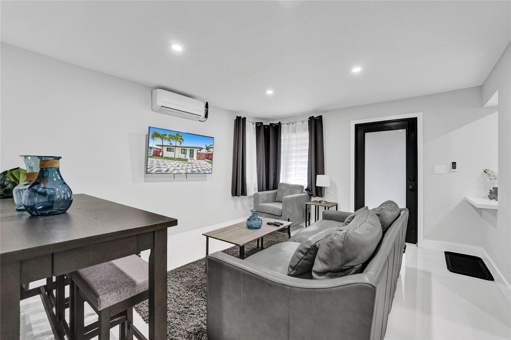 Lauderdale By The Sea 6-2 - Residential Lease