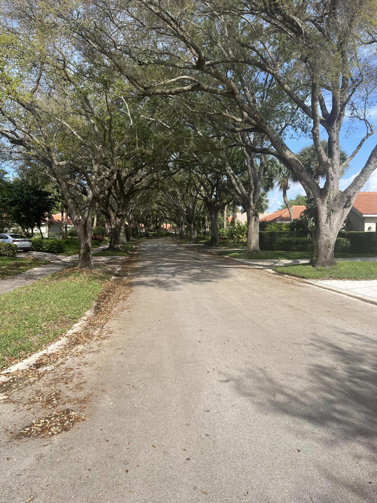 OAKS OAKS EAST 1 - Residential