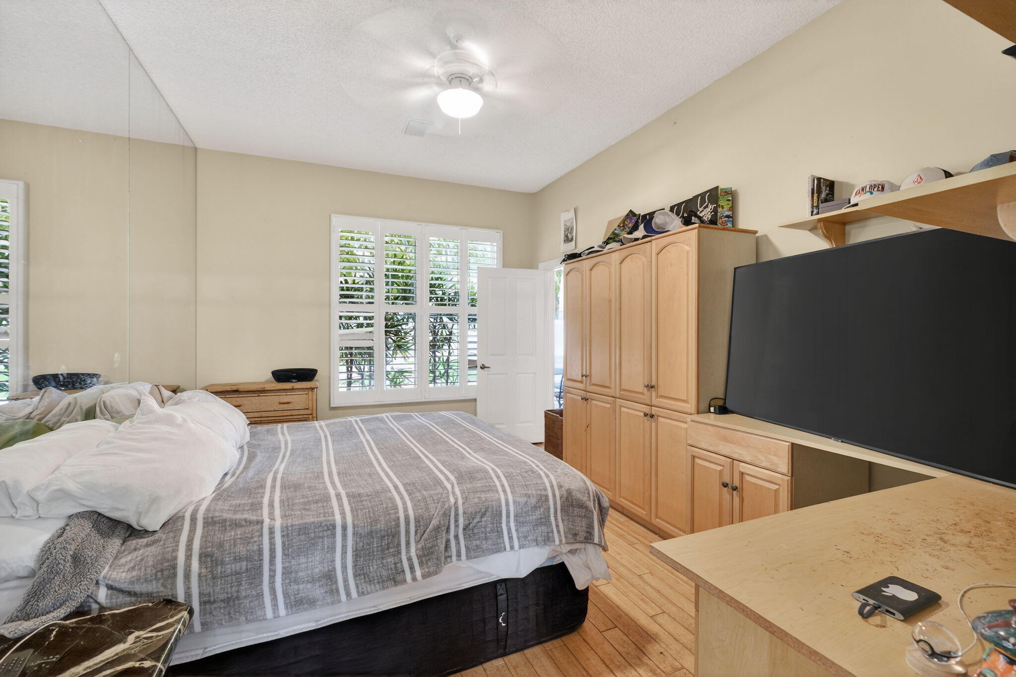 OAKS OAKS EAST 1 - Residential